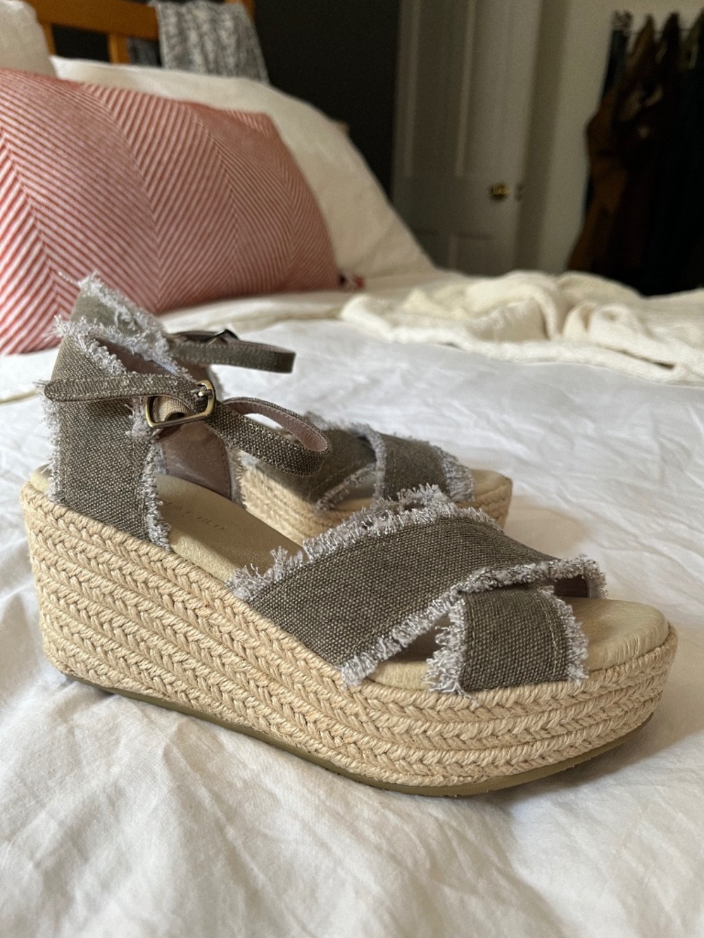 Chocolat Blu Wedge Sandals Khaki